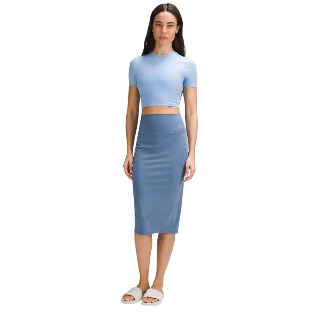 Lululemon Women's Oasis Blue Nulu Slim-Fit High Rise Midi Skirt Size 8
